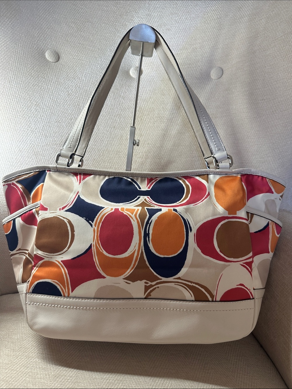 Coach Multicolor Oval Print Shoulder Bag with Cream Leather Trim - Picture 7 of 16